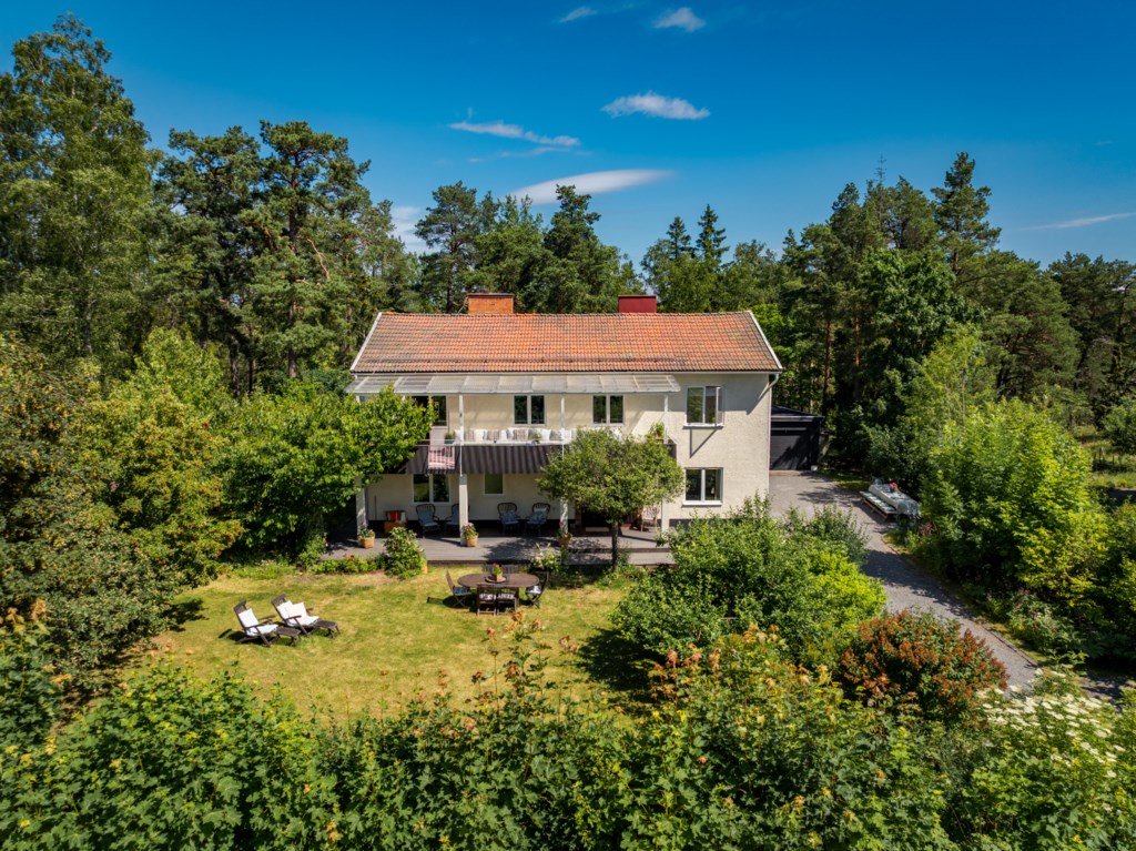 Högomsvägen 32